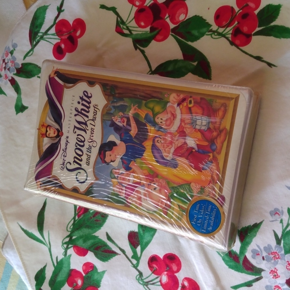 2 FOR $15 Vintage Walt Disney Snow White Unopened VHS Tape